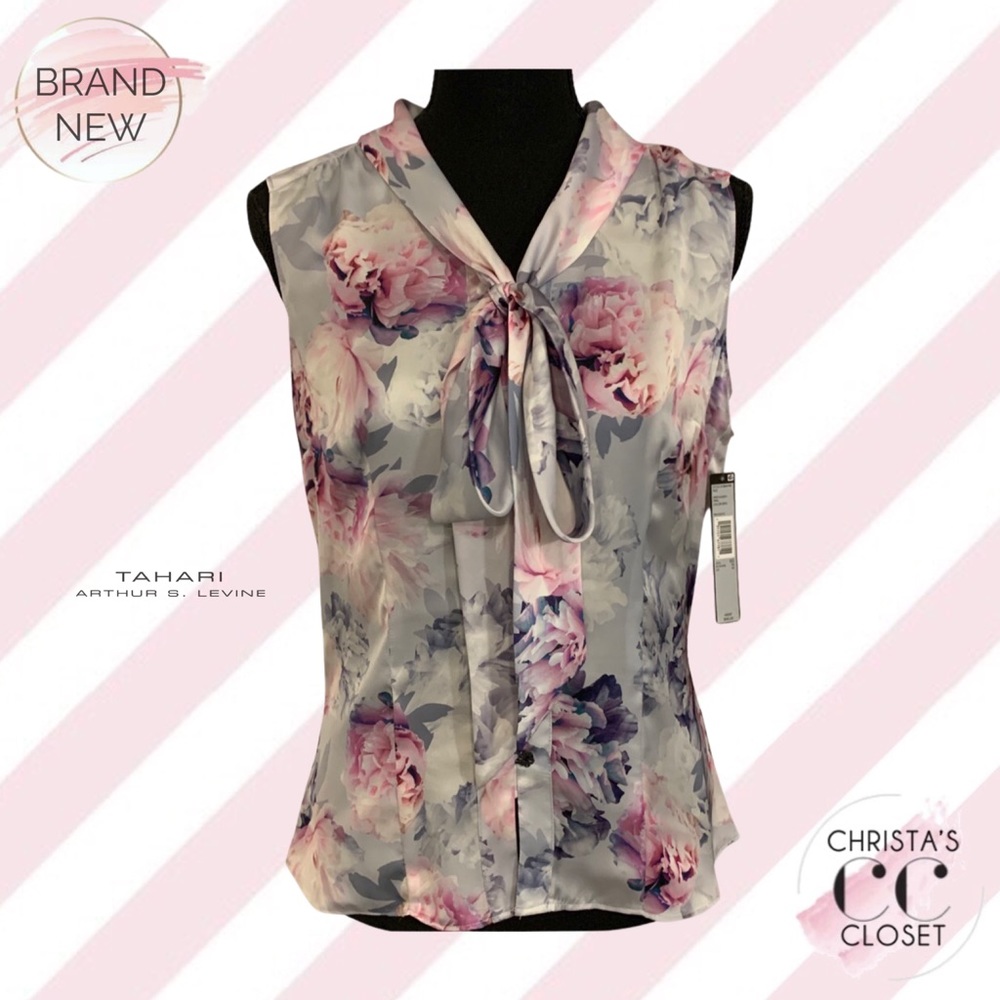 NWT Floral Printed Sleeveless Blouse